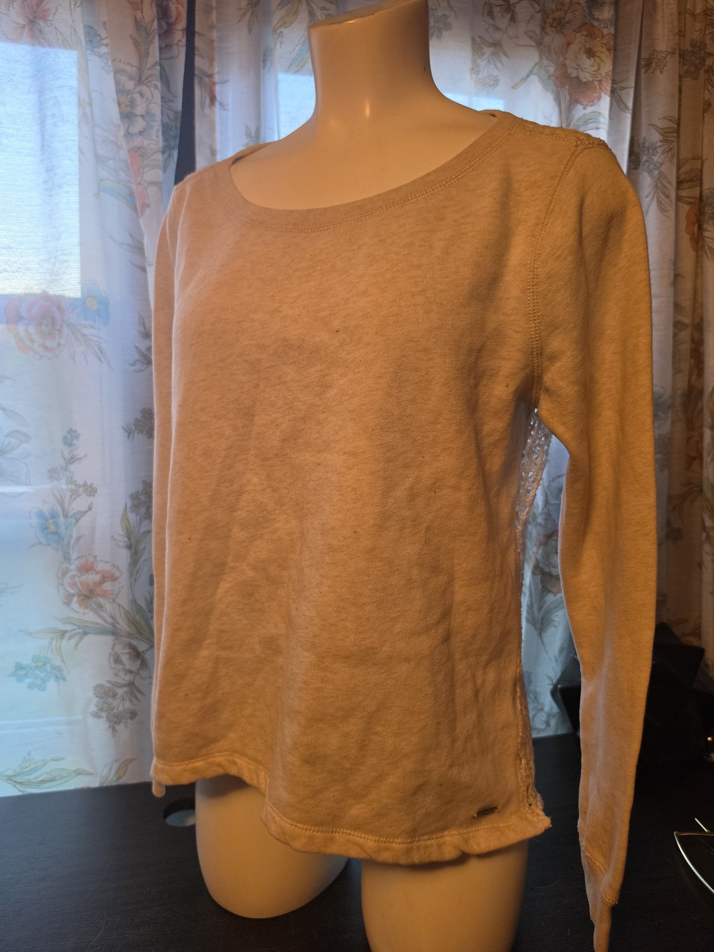 Abercrombie & Fitch Cream Scoop Neck Lace-Trim Sweatshirt